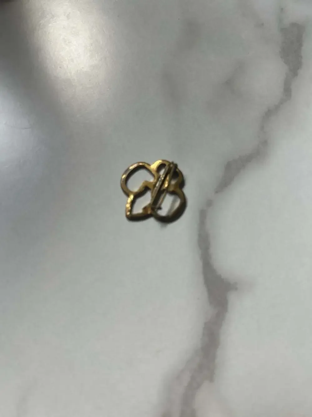 Vintage Girl Scout Brownie Membership Pin Gold Tone Elf Sprite Trefoil